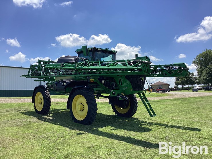 2022-john-deere-412r-image-3