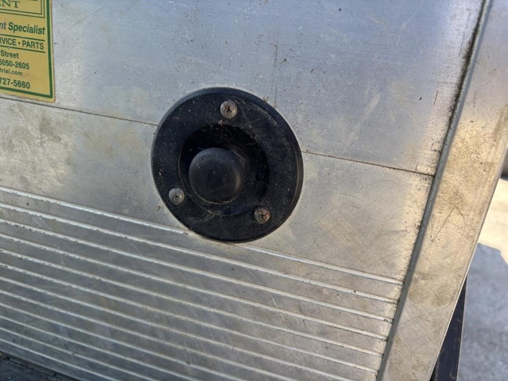 club-car-utility-truck-image-16