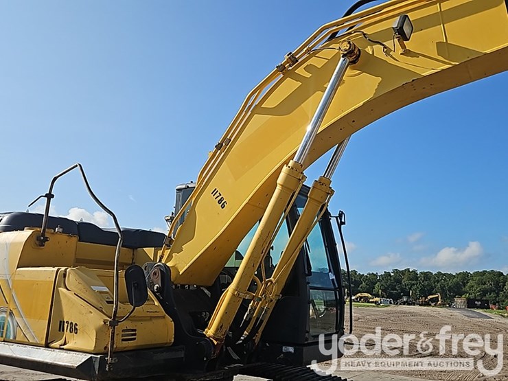 2018-kobelco-sk210-image-14