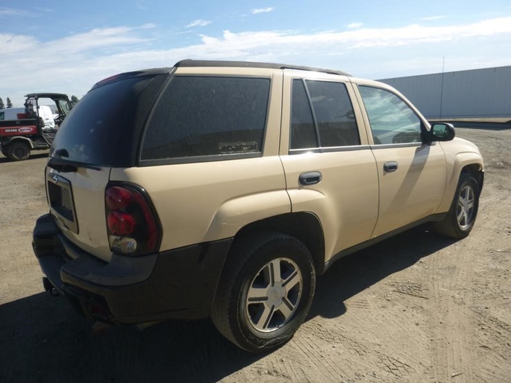 2008-chevrolet-trailblazer-image-3