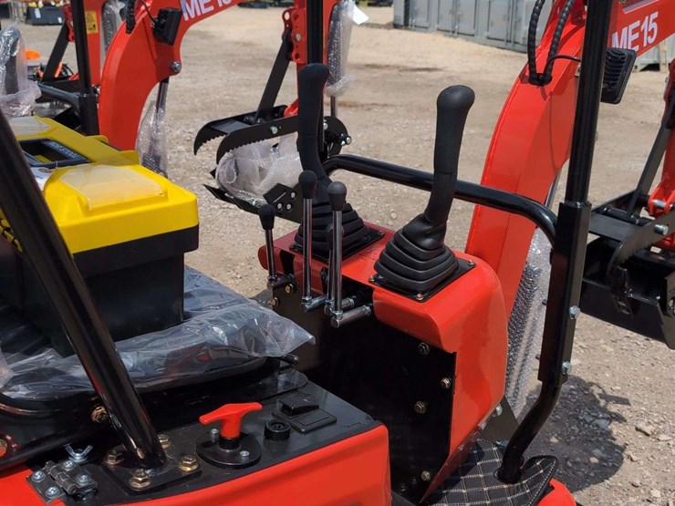 sdl-mini-excavator-me15-image-9