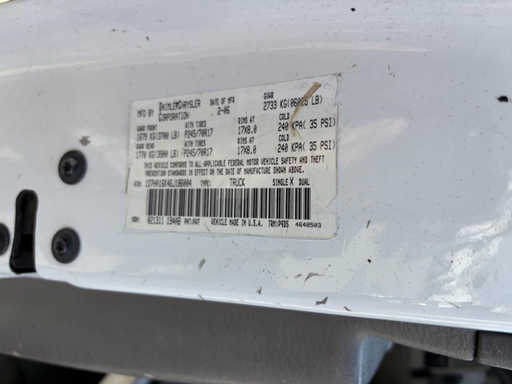 2006-dodge-2500-image-18