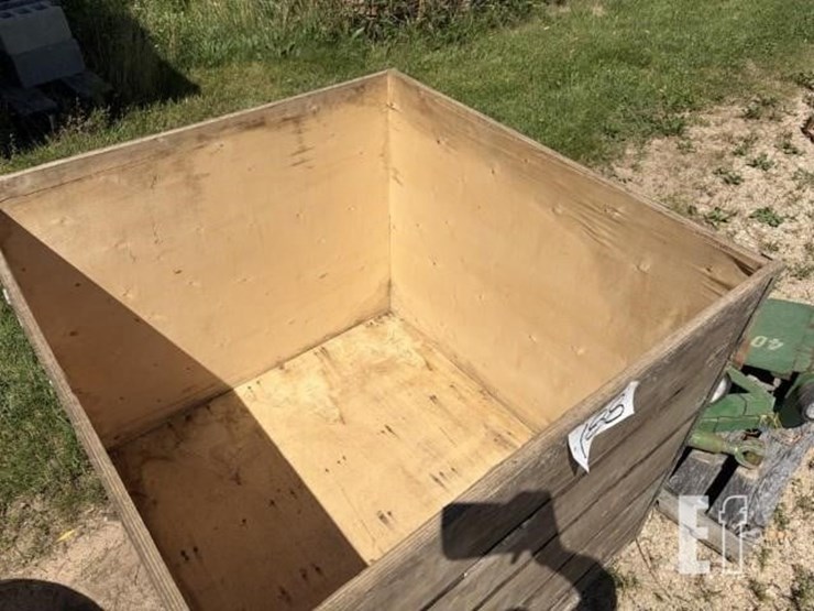 wooden-pallet-crate-box-image-3