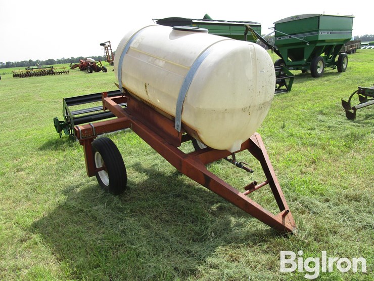 sprayer-tank-on-trailer-image-3
