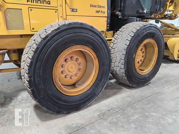 2014-caterpillar-160m2-image-31