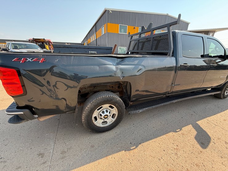 2018-chevrolet-silverado-2500hd-image-6