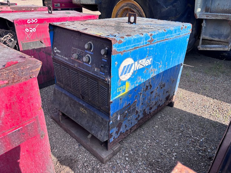 #39060-•-miller-welding-machine-|-for-parts/repairs-image-1