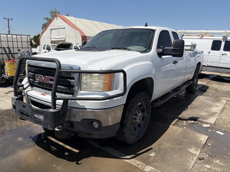 2012-gmc-sierra-3500-image-1