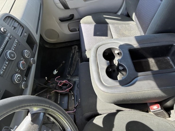 2012-gmc-sierra-2500-image-24
