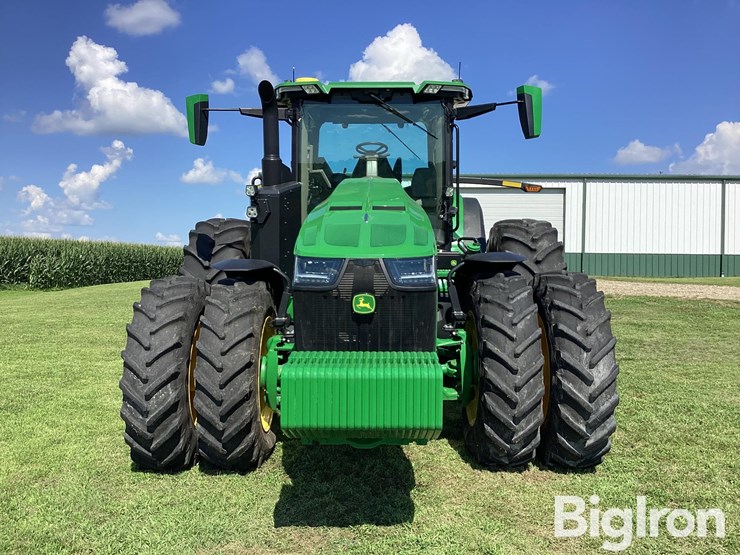 2022-john-deere-8r-310-image-2