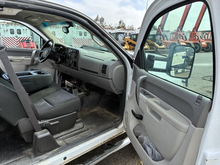 2012-gmc-sierra-2500-image-20
