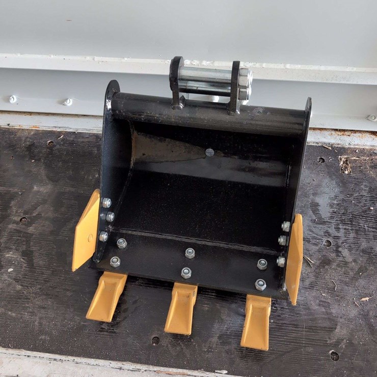 I Ranch Mini Excavator 40CM tooth Bucket