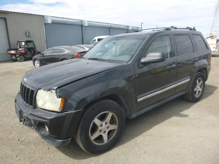 2005-jeep-grand-cherokee-image-1