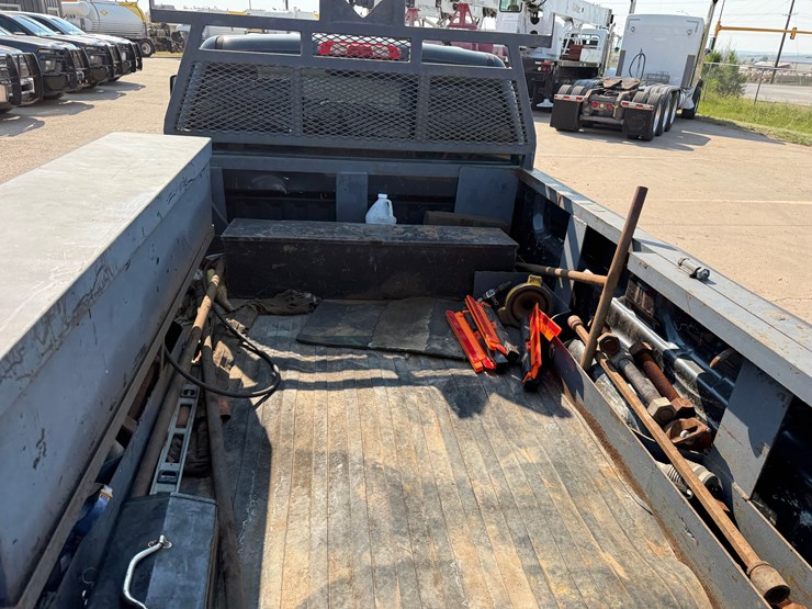 2018-chevrolet-silverado-2500hd-image-9