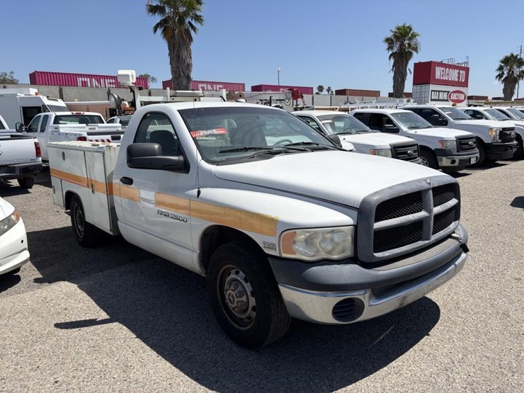 2002-dodge-ram-2500-image-2
