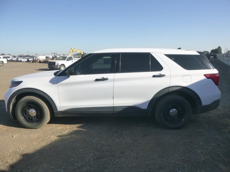 2020-ford-explorer-image-6