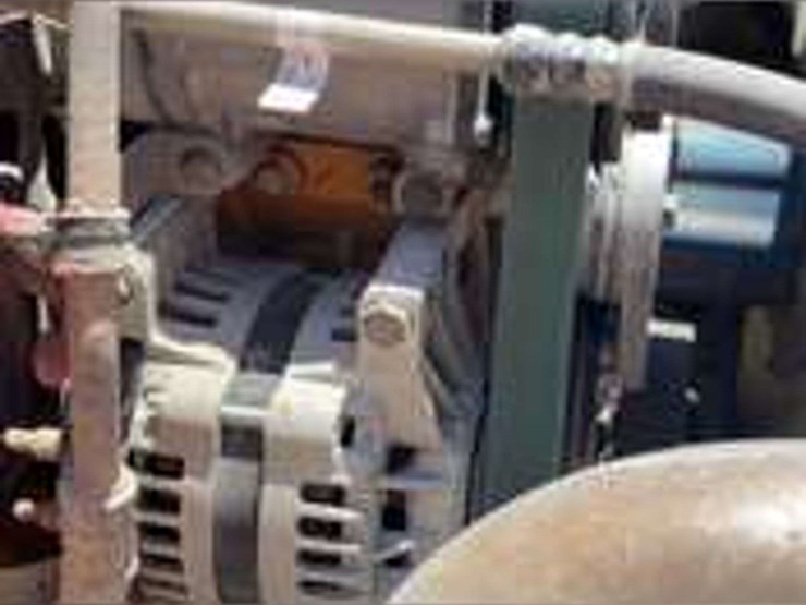 2007-freightliner-m2-106-image-38
