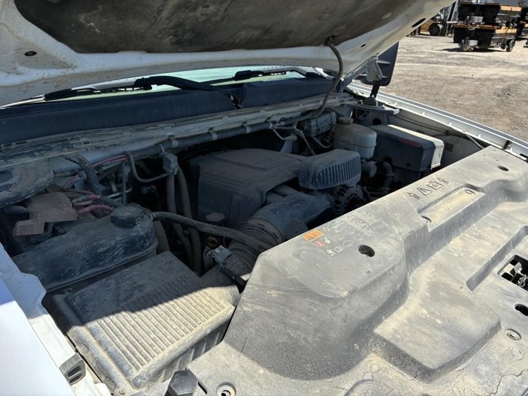 2012-gmc-sierra-2500-image-11