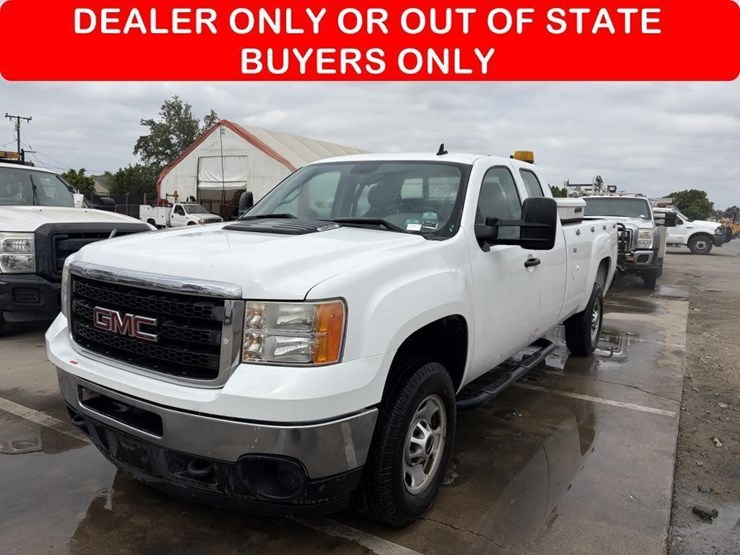 2012-gmc-sierra-2500-image-1