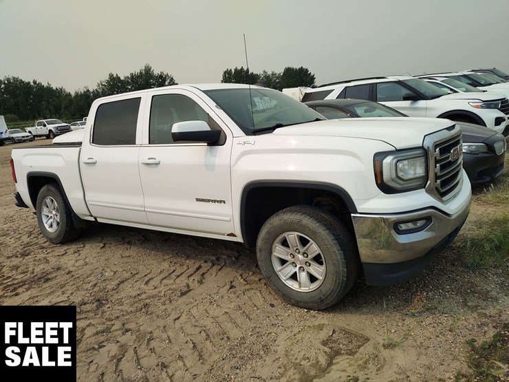 2016-gmc-sierra-1500-image-2