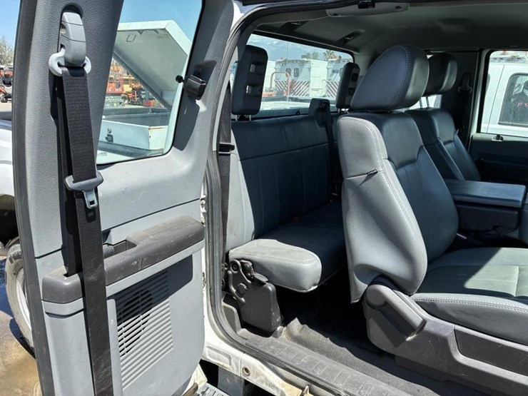 2011-ford-f250-image-15