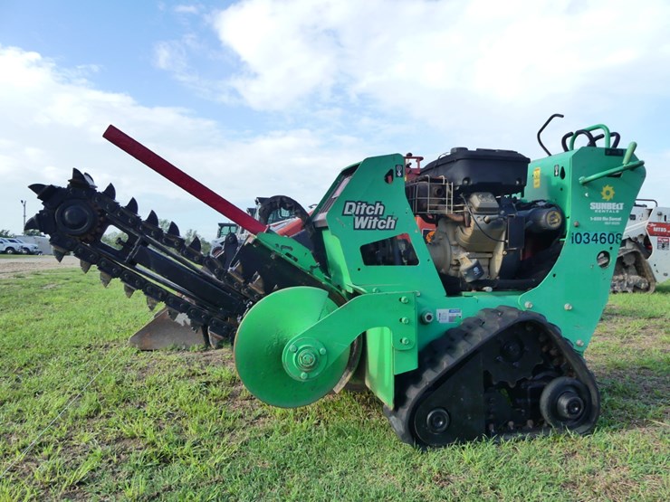 ditch-witch-c16x-image-1