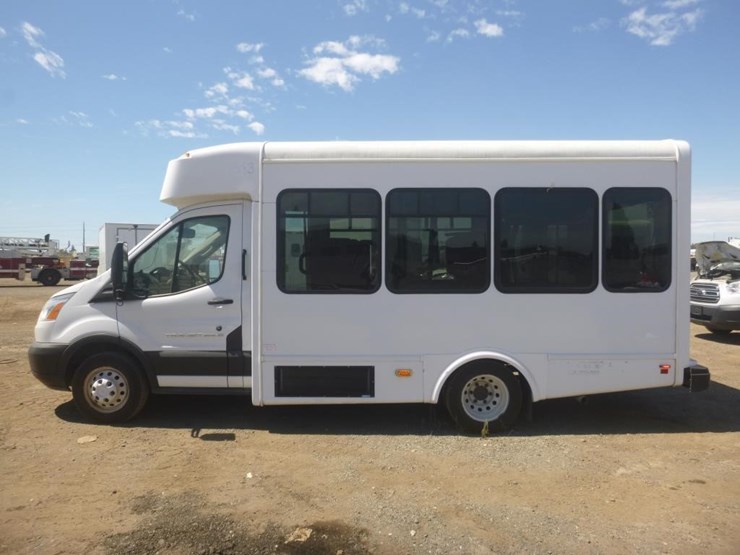 2019-ford-transit-image-5