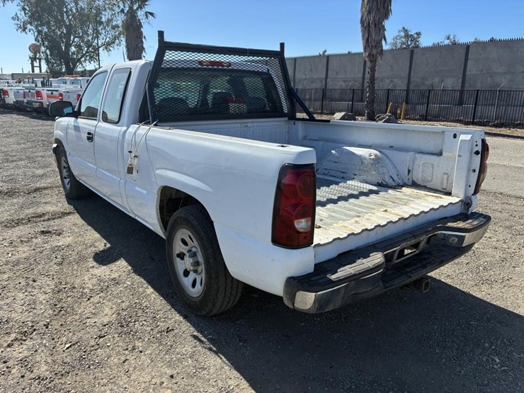 2007-chevrolet-silverado-1500-image-4