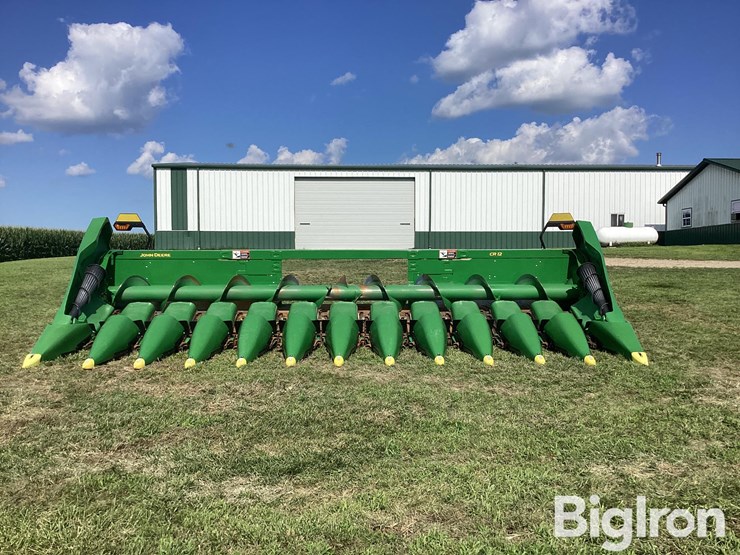 2025-john-deere-cr12-image-2