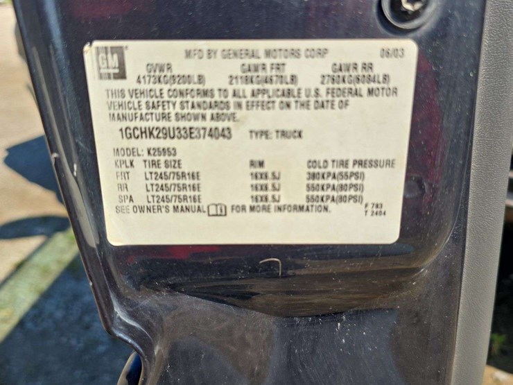 2003-chevrolet-2500hd-pick-up-truck,-211,414-miles,-extended-cab,-long-bed,-gas,-power-window-and-locks,-6.0-vortec,-vin--1gchk29u33e374043-image-23