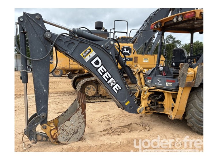 2018-deere-310l-image-4