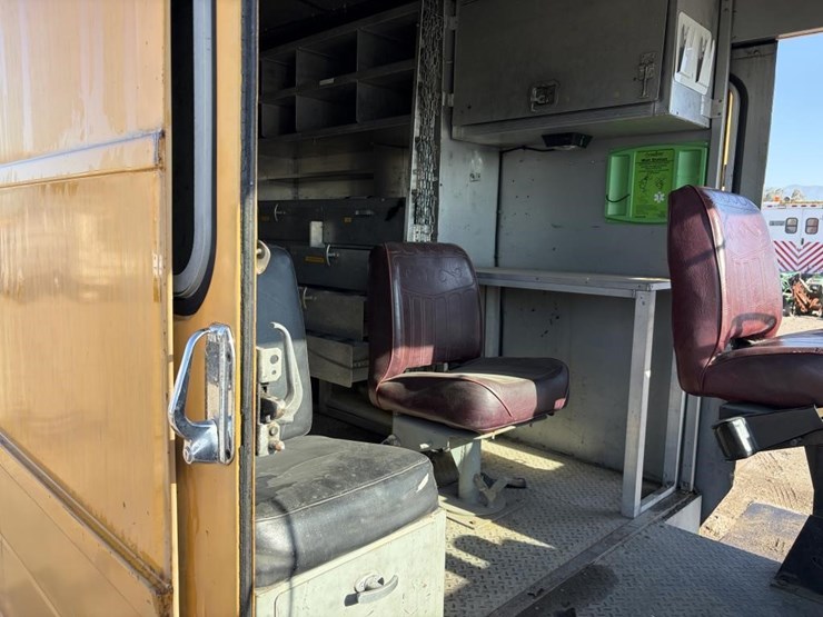 1988-utility-van-image-14