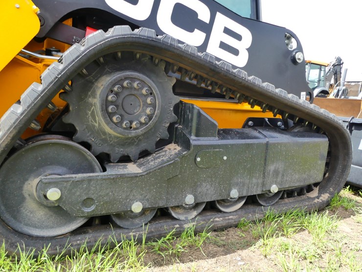 2025-jcb-215t-image-6