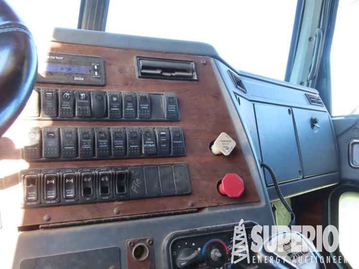 2011-western-star-4900-image-8
