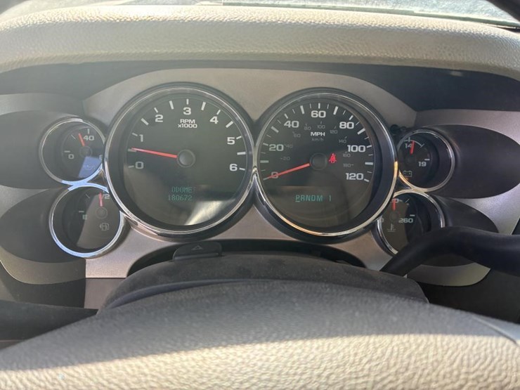 2012-gmc-sierra-2500-image-19