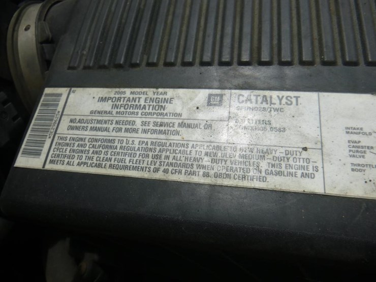 2005-chevrolet-3500-image-12