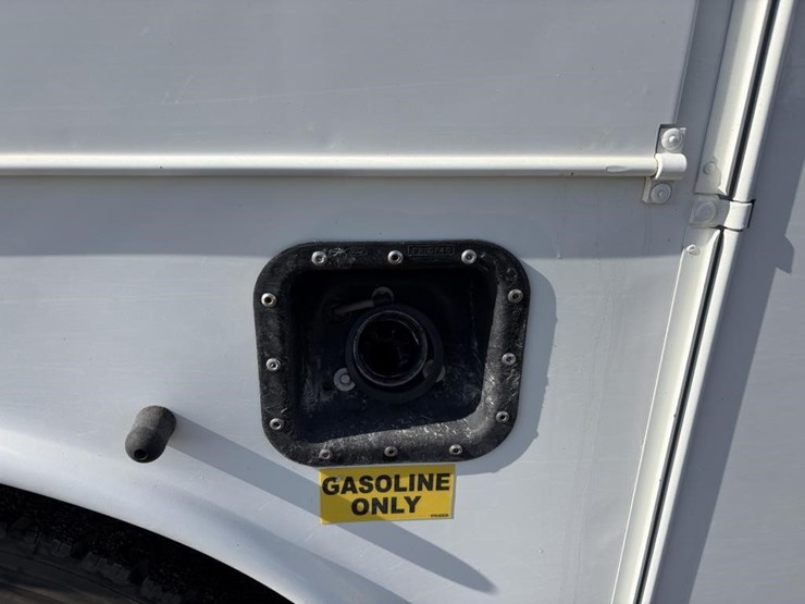 2016-ford-f450-xlt-sd-image-6