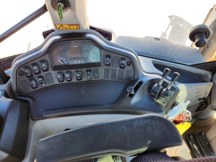 volvo-bl70b-image-33