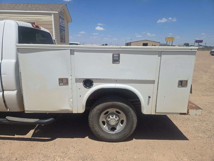 2006-chevrolet-silverado-2500-image-7