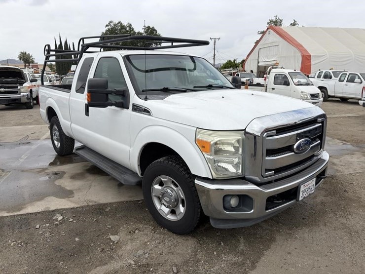 2012-ford-f250-image-2