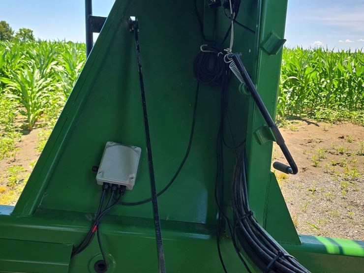 2016-j&m-1112-sd-series-grain-cart,-alliance-1050/50r32-floater-tires,-big-1000pto,-hyd.-adjust-spout,-x-tend-reach,-scales,-roll-tarp,-s/n--2110789-image-11