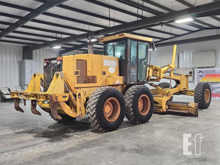 2006-deere-670ch-ii-image-3