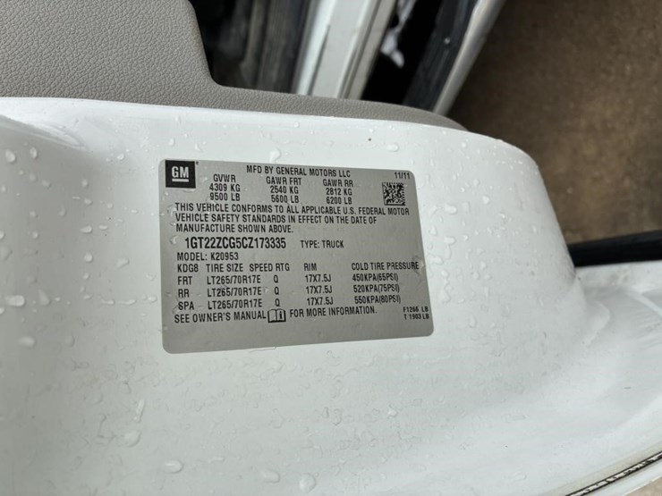 2012-gmc-sierra-2500-image-24