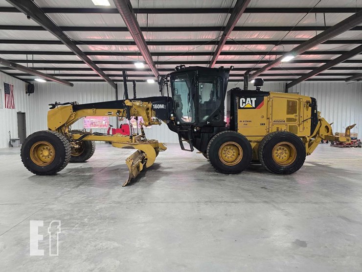2014-caterpillar-160m2-image-5