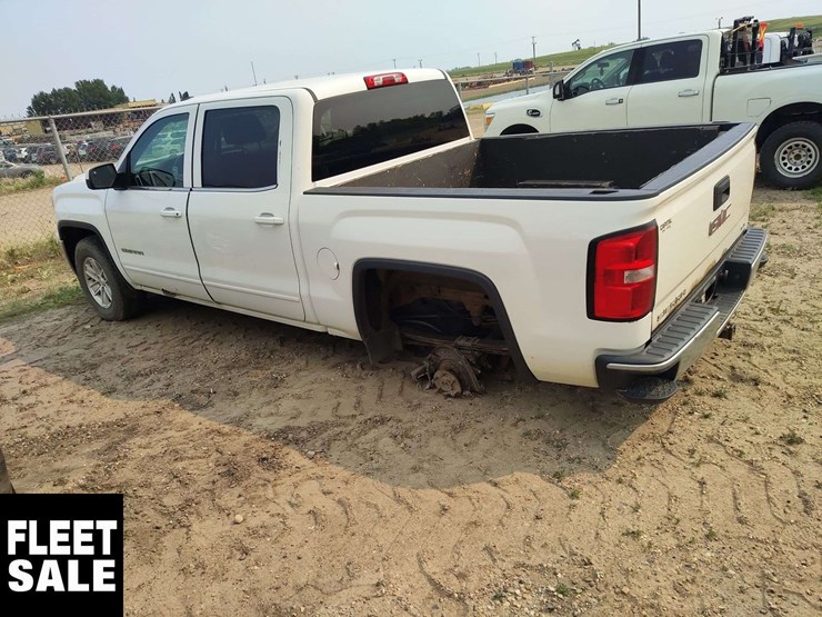 2016-gmc-sierra-1500-image-3