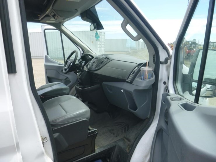2017-ford-transit-image-6