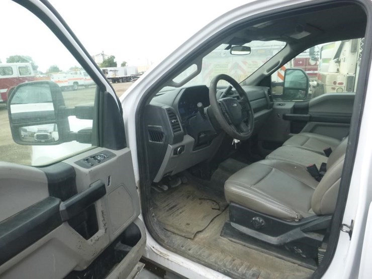 2020-ford-f250-image-5