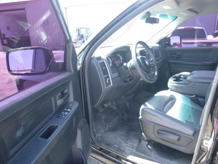 2017-dodge-1500-image-5