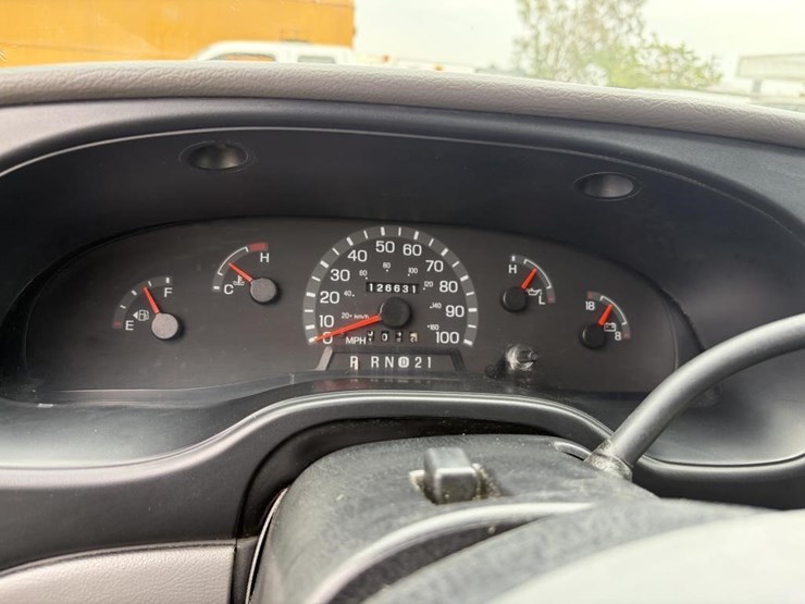 2001-ford-e350-image-16