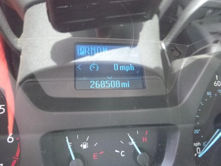 2019-ford-transit-image-14